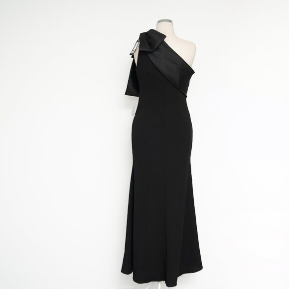 Betsy & Adam - Carmela Long Scuba Crepe Dress With Satin Bow - Picture 3 of 15
